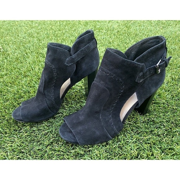 Vince Camuto Conley Black True Suede Buckle Open Toe Cut Out Block Bootie 7.5M - Picture 2 of 9